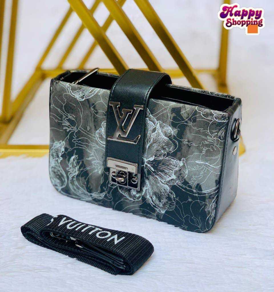 Louis Vuitton LV Designer Cross Body Ladies Handbag PKR 1,799